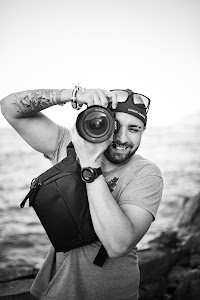 Lukáš Ochrana - Svatební fotograf